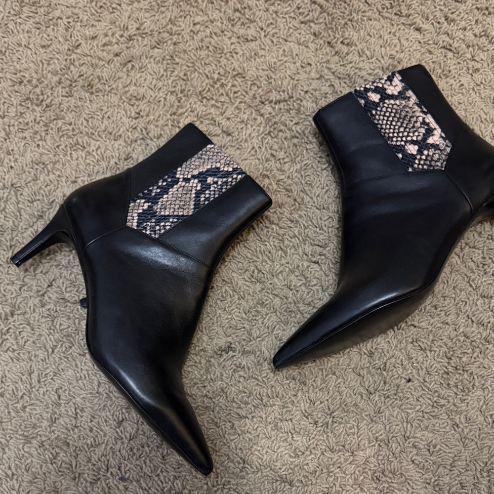 Nine West Black and Beige Snake Print Ankle Boots - wore once
